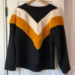 Zara Women’s Sweater
